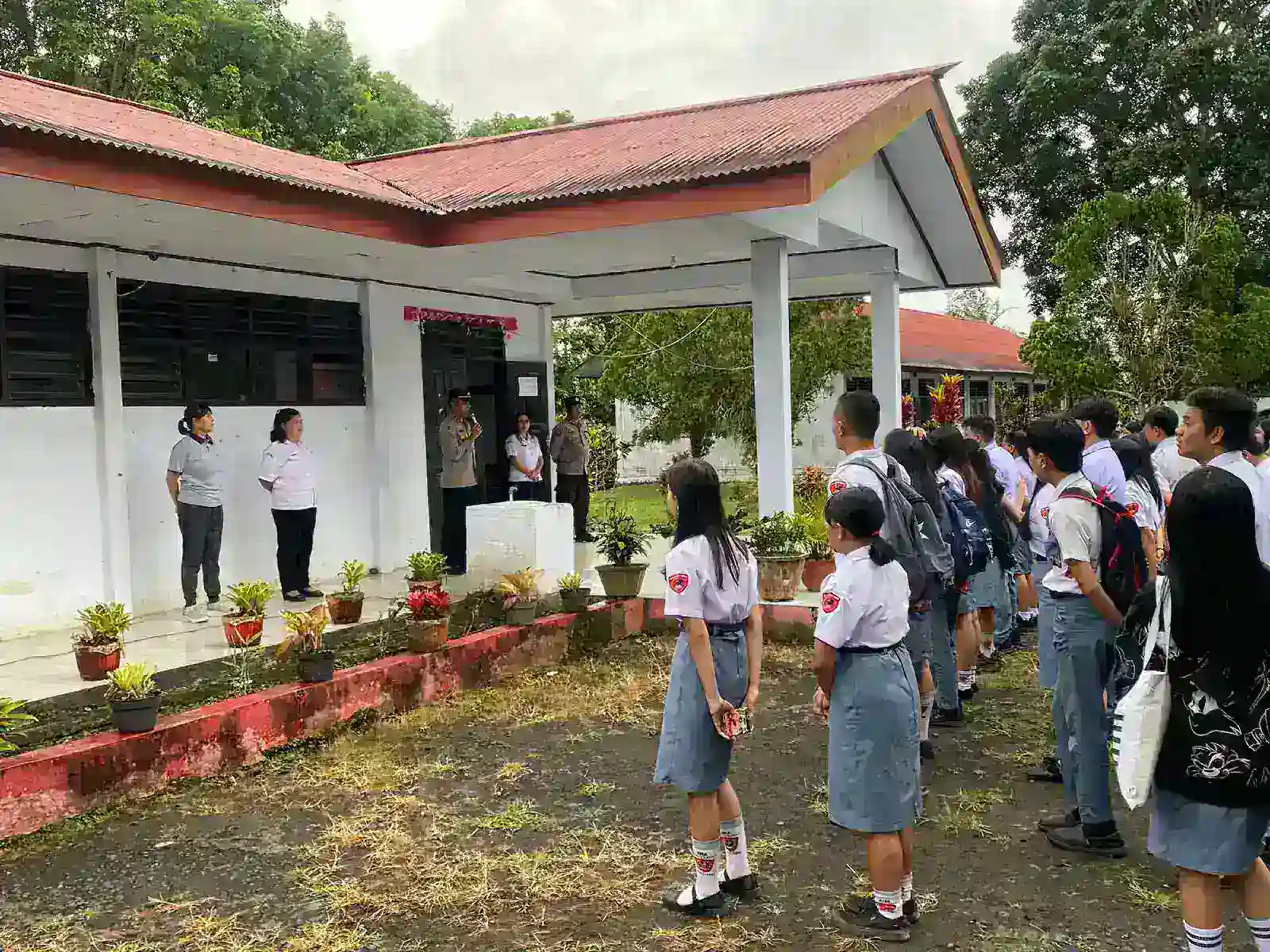 Kapolsek Kakas Tegas! Sosialisasi Bahaya Knalpot Brong dan Kenakalan Remaja di
